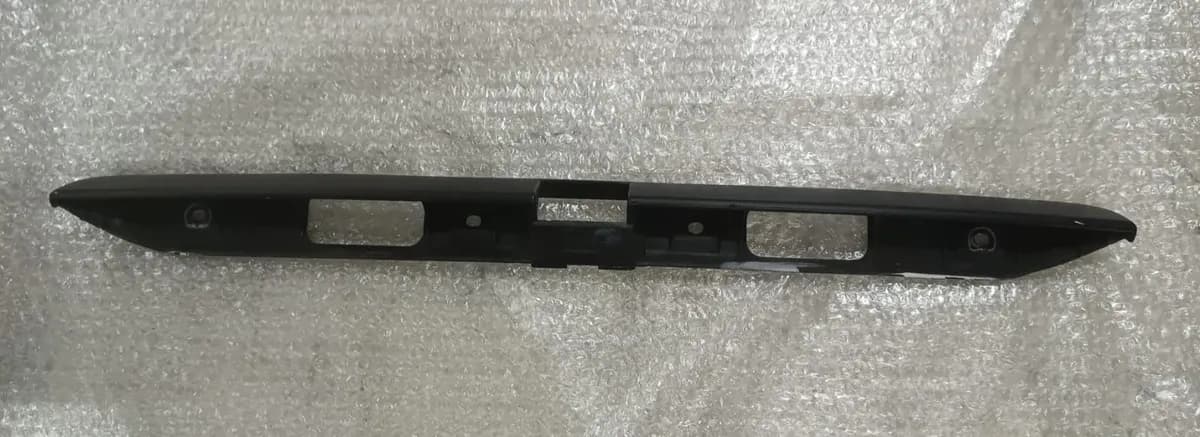 Moldura de cajuela para luces de placa de golf Mk2 — foto 2 de 2
