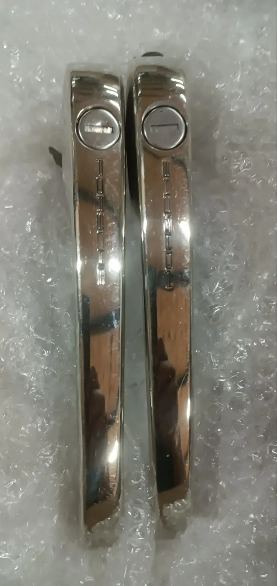 Par de manijas porsche metalicas para MK1 y MK2 — foto 1 de 2