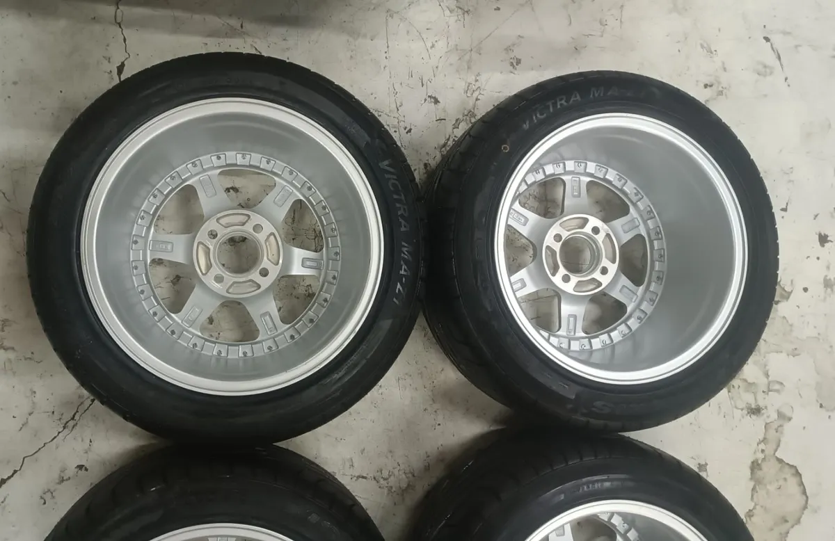 Rines nuevos 15 4 en 100 con llantas nuevas — foto 1 de 7