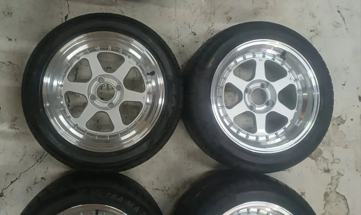 Rines nuevos 15 4 en 100 con llantas nuevas — foto 4 de 7