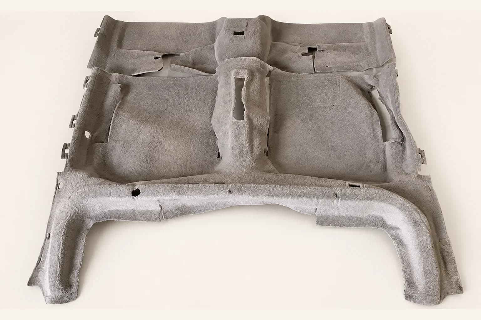 Alfombra gris para MK2 — vista editorial