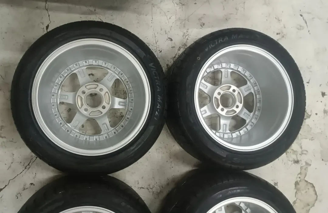Rines nuevos 15 4 en 100 con llantas nuevas — foto 1 de 7