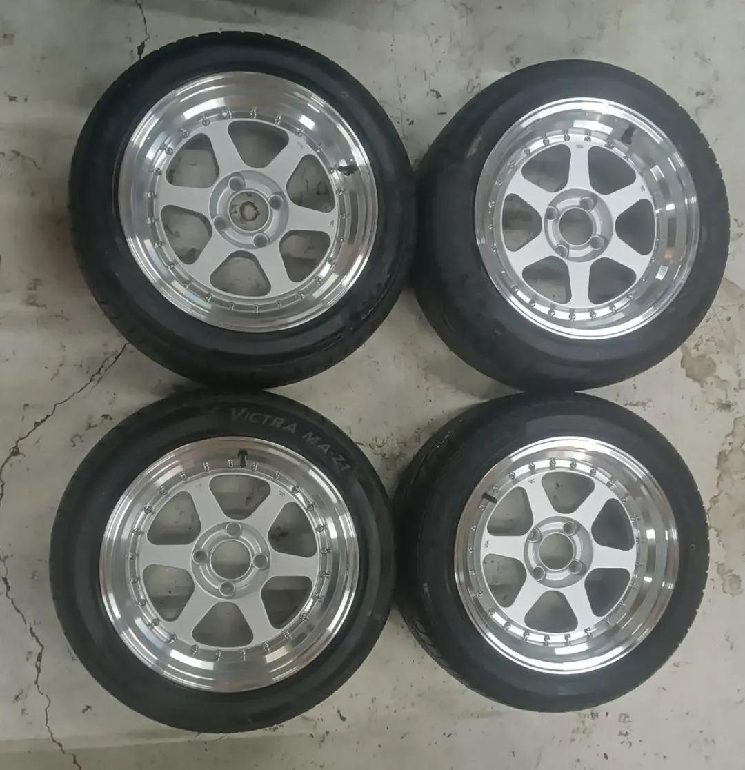 Rines nuevos 15 4 en 100 con llantas nuevas — foto 6 de 7