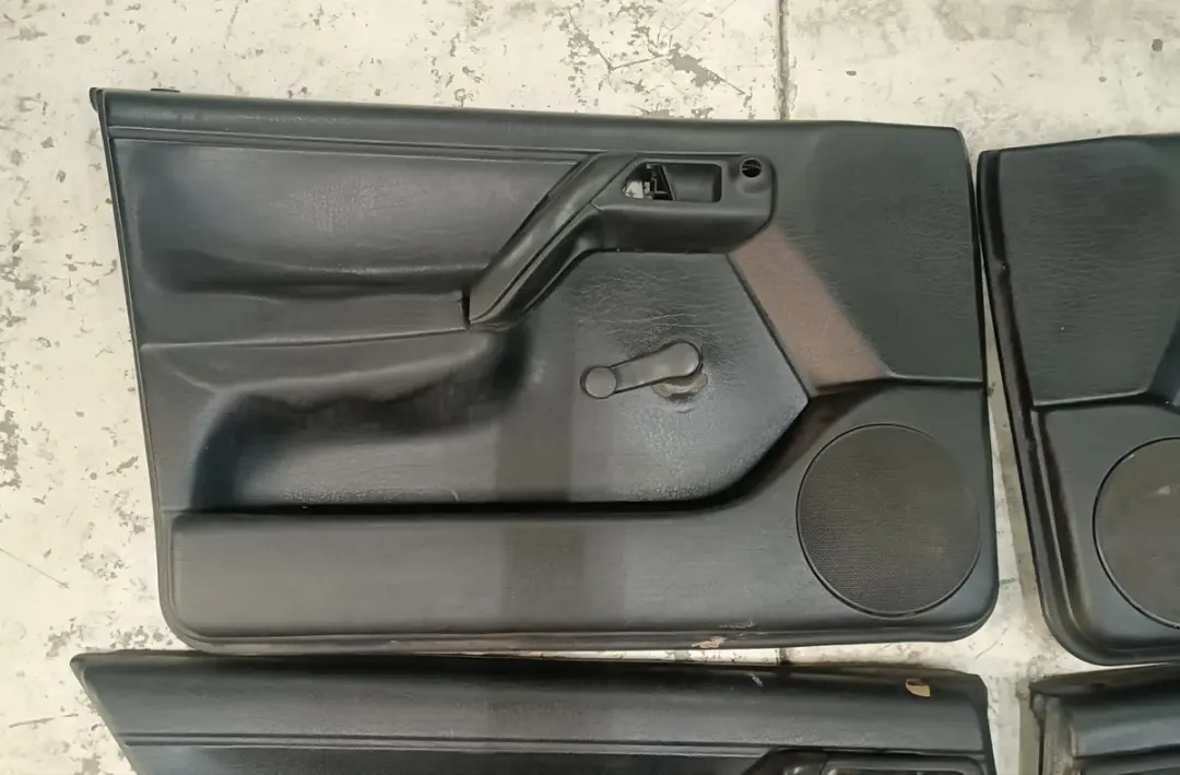 Set de tapas de puerta para Golf y Jetta MK3 4 puertas — foto 3 de 7