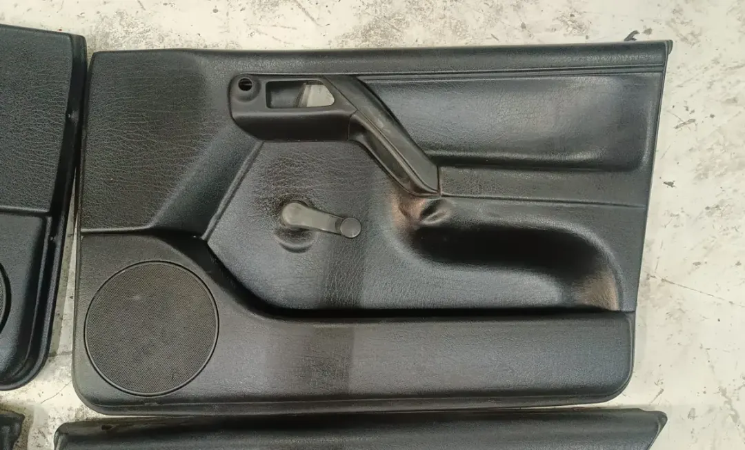 Set de tapas de puerta para Golf y Jetta MK3 4 puertas — foto 4 de 7