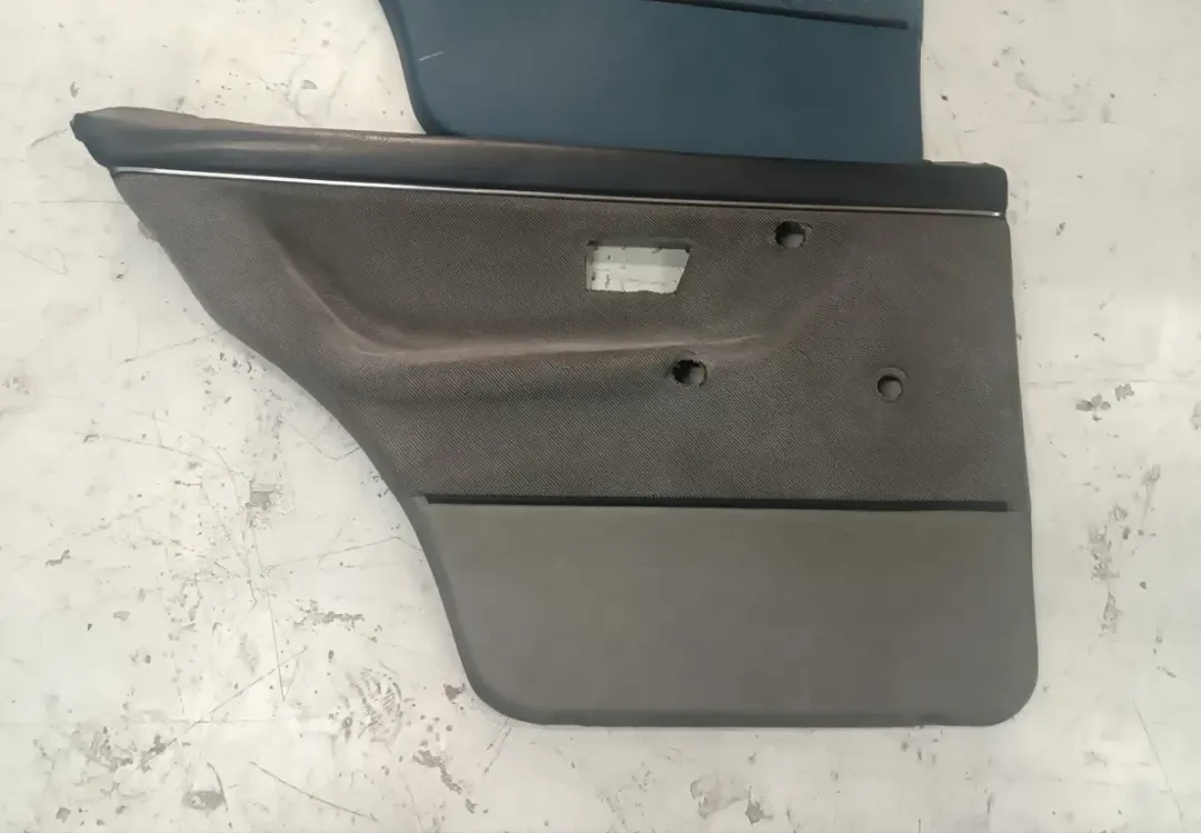 Tapa de puerta trasera izquierda para MK2 4 puertas — foto 2 de 4