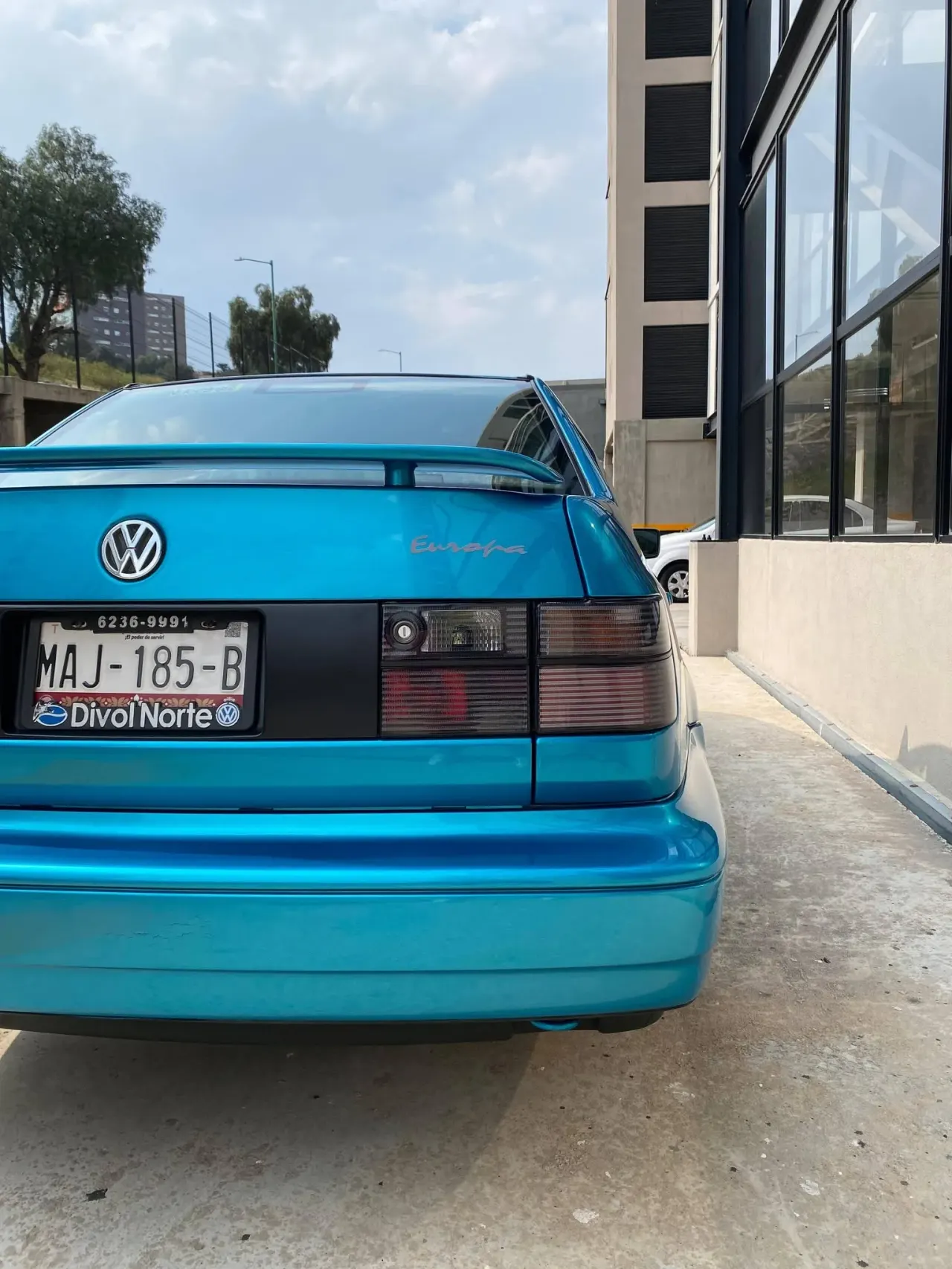 Jetta A3 Europa turquesa, vista trasera