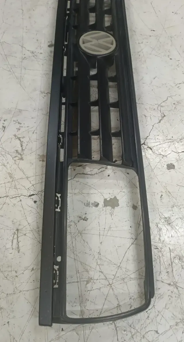 Parrilla original para Jetta MK2 — foto 2 de 8